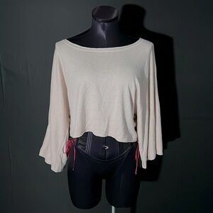 Mina Lisa BellSleeve Top!